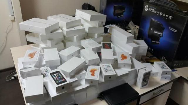 "Золотые" времена контрабандных iPhone и MacBook заканчиваются