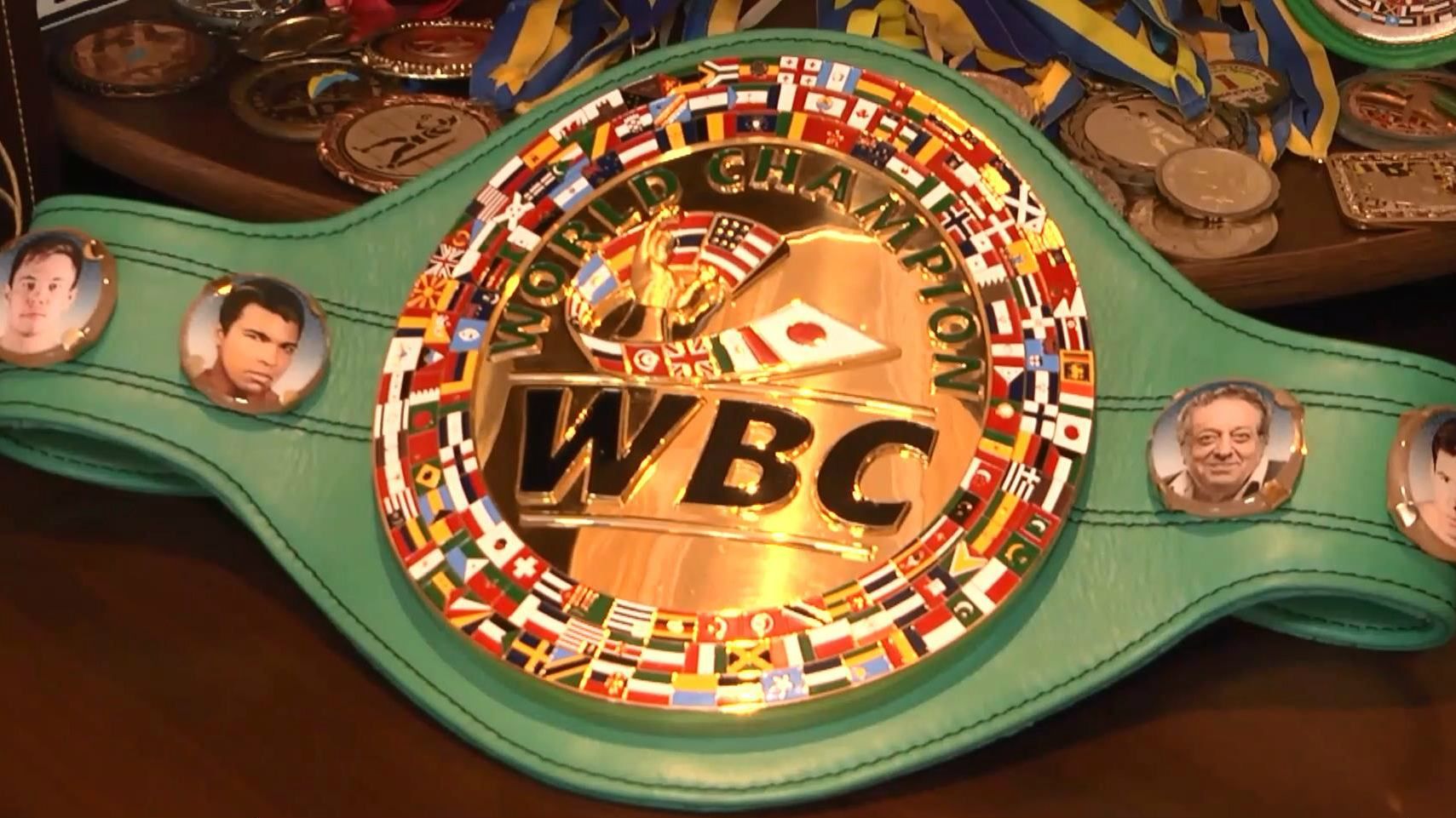 Як живе третій український чемпіон світу з боксу серед професіоналів Як живе третій український чемпіон світу з боксу серед професіоналів