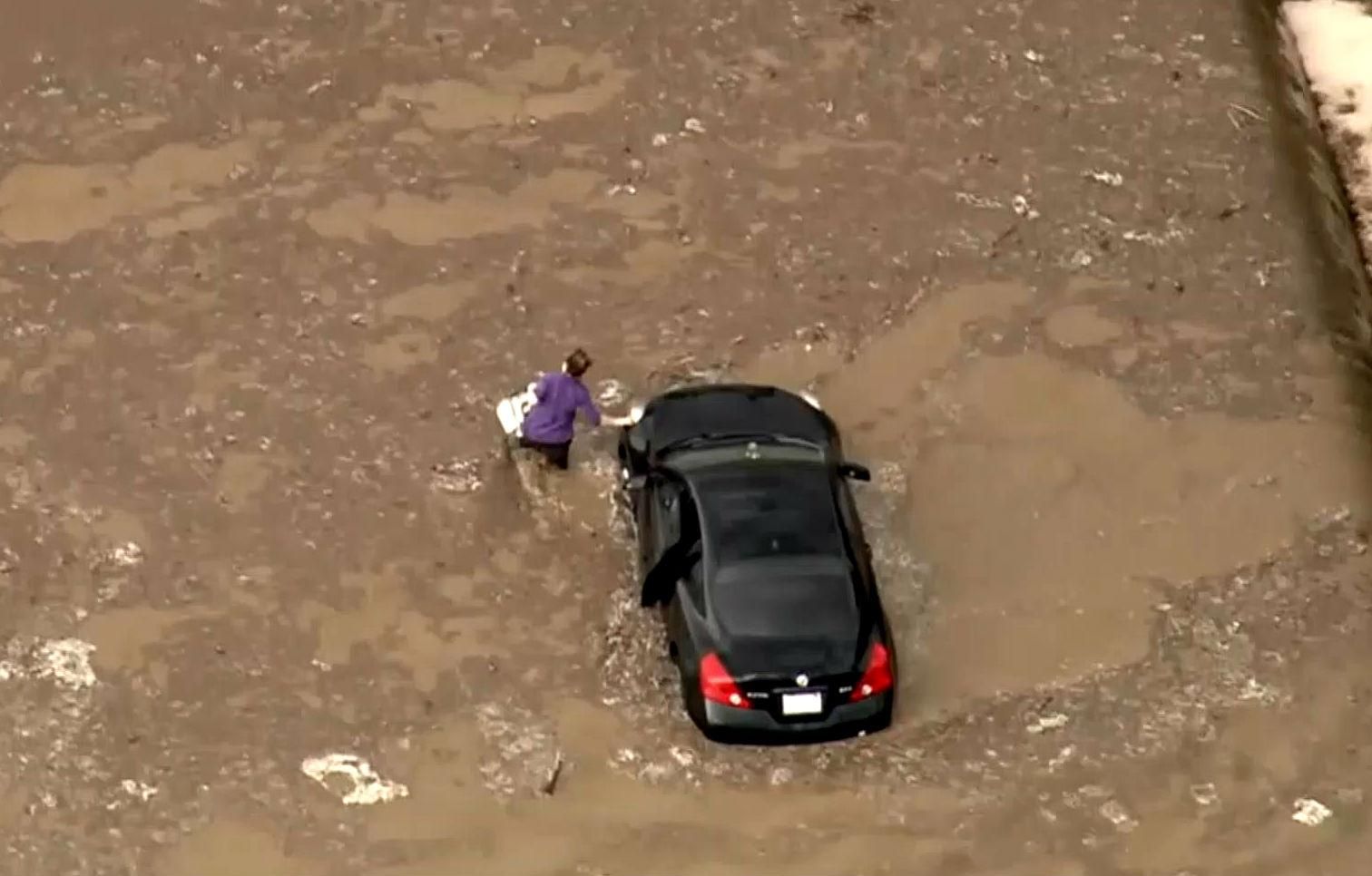 Лос-Анджелес в болоте: мощный шторм заблокировал город Лос-Анджелес в болоте: мощный шторм заблокировал город