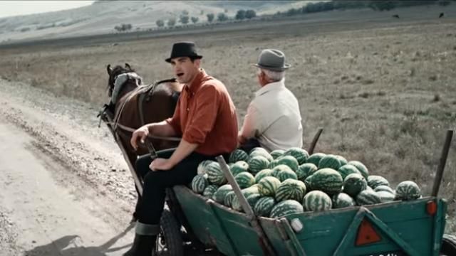 Легендарная песня Queen зазвучала в исполнении молдавских фермеров