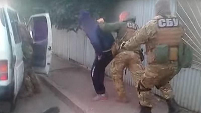Злочинці під виглядом СБУ намагалися викрасти бізнесмена Злочинці під виглядом СБУ намагалися викрасти бізнесмена