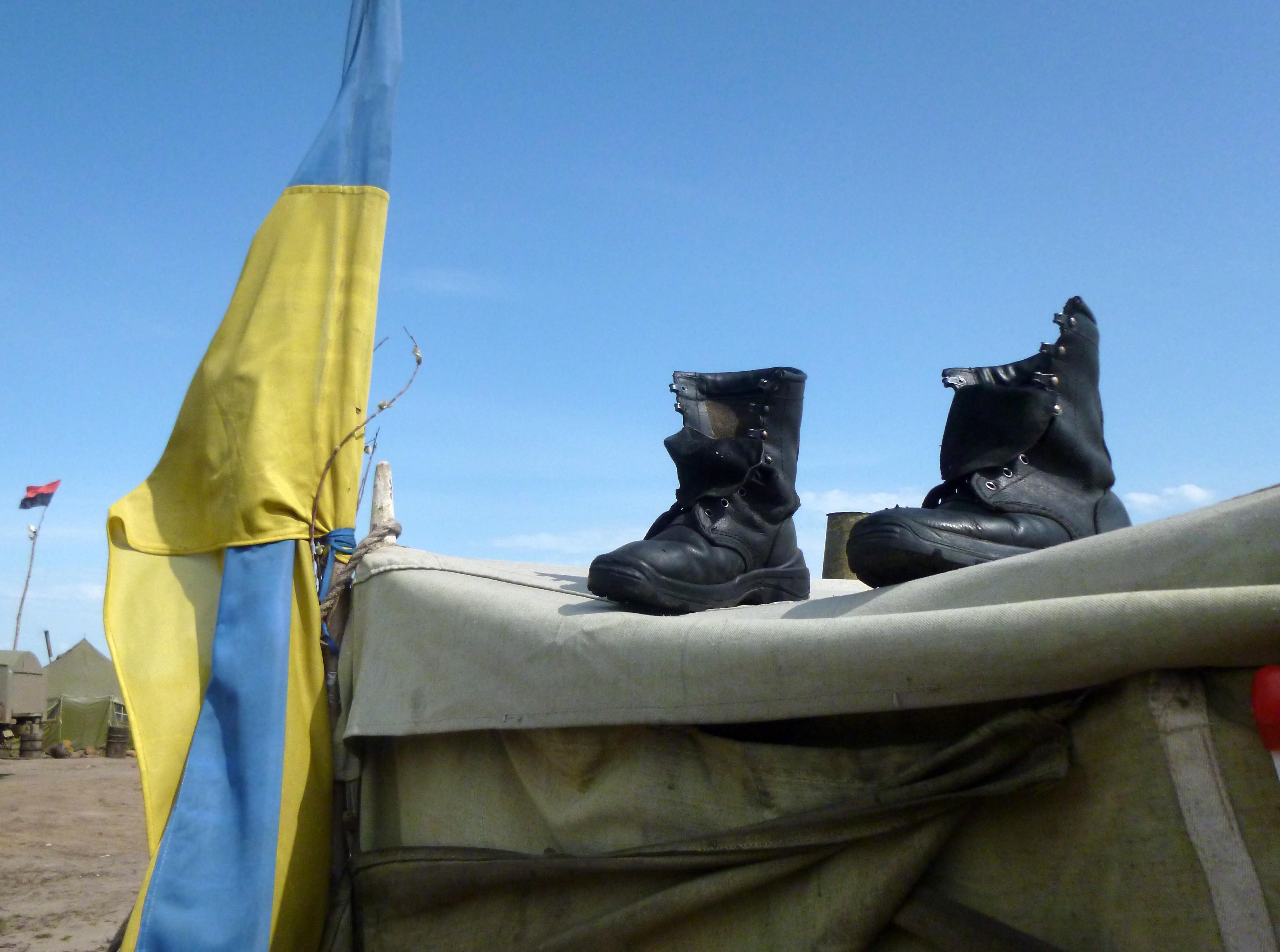 Бойовики порушили тишу: обстріляли українських бійців біля Широкиного Бойовики порушили тишу: обстріляли українських бійців біля Широкиного