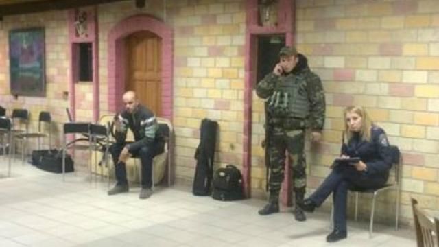 В Мариуполе могут сорвать проведение выборов с помощью вооруженного противостояния, — СМИ