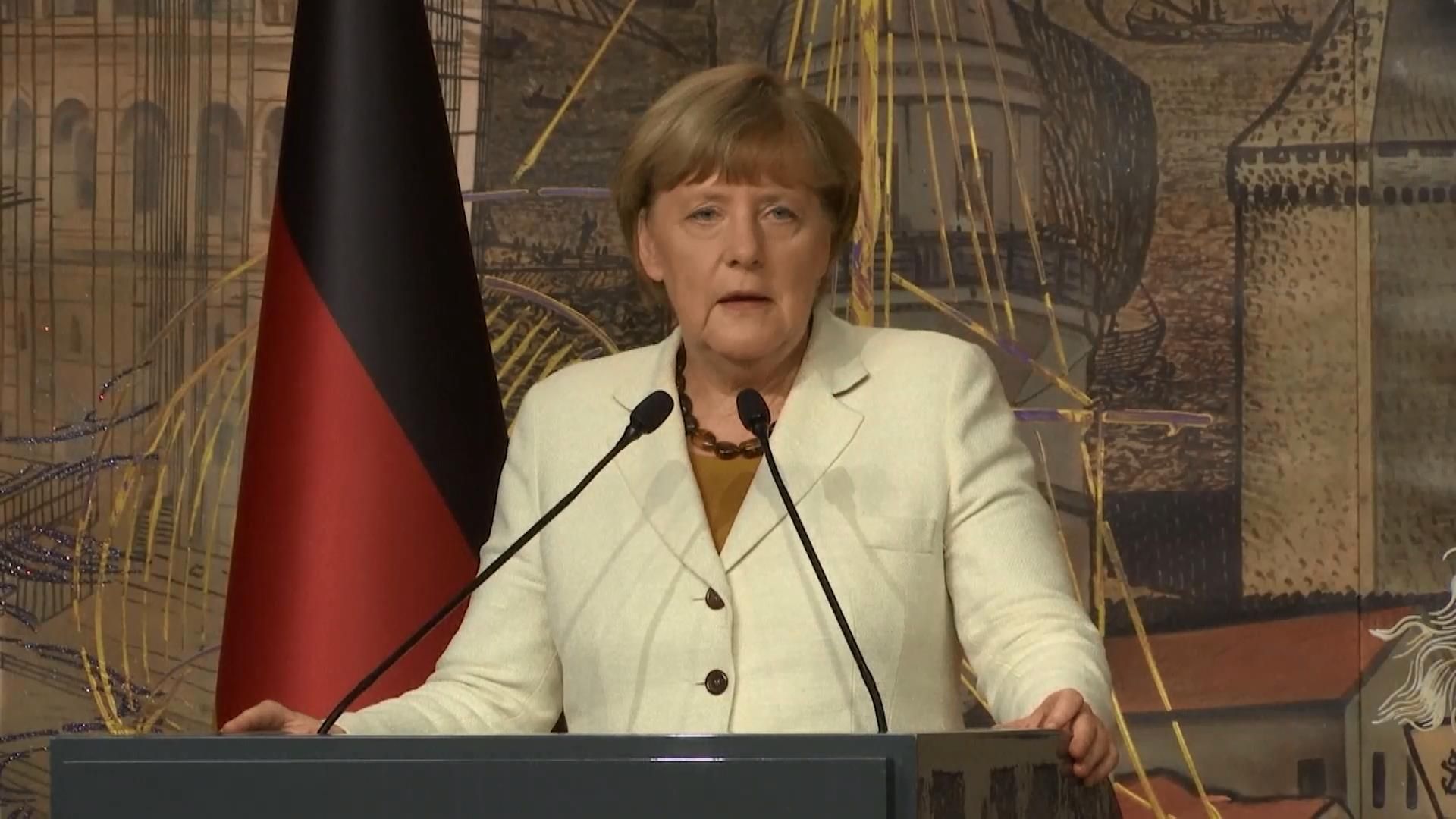 Меркель заставила Турцию уступить в принципиальном вопросе Меркель заставила Турцию уступить в принципиальном вопросе