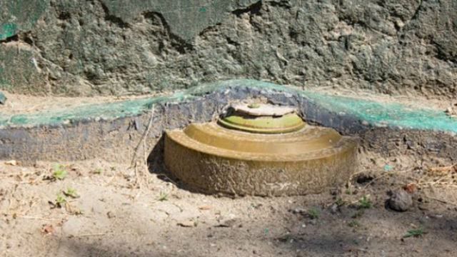 Во время разминирования в АТО погибли террористы, а не украинские бойцы Во время разминирования в АТО погибли террористы, а не украинские бойцы