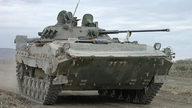 Боевая машина наехала на ребенка в Донецкой области Боевая машина наехала на ребенка в Донецкой области