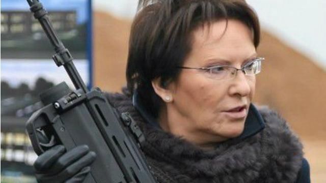 Польський прем’єр судиться з журналом, який показав її терористкою 