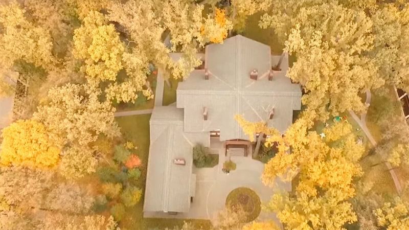 Маєток Добкіна з висоти пташиного польоту Маєток Добкіна з висоти пташиного польоту