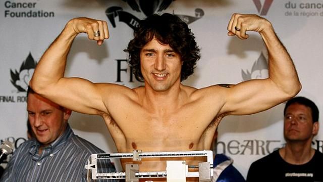 Фото полуобнаженного канадского премьера стали топ-темой в соцсетях Фото полуобнаженного канадского премьера стали топ-темой в соцсетях