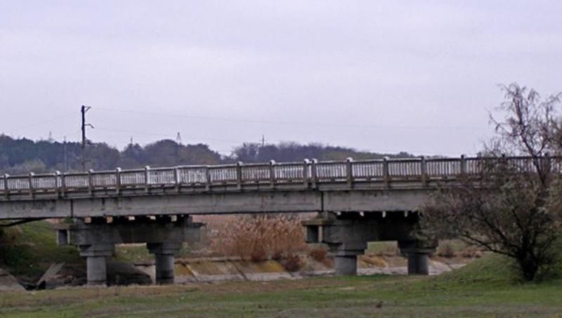 В Одеській області завалився міст на трасі міжнародного значення В Одеській області завалився міст на трасі міжнародного значення