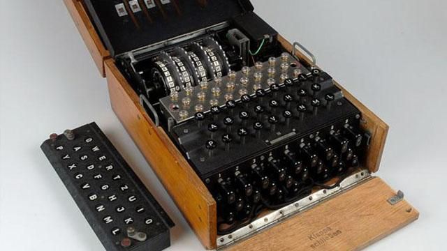 Славнозвісну шифрувальну машину нацистів продали за рекордну суму