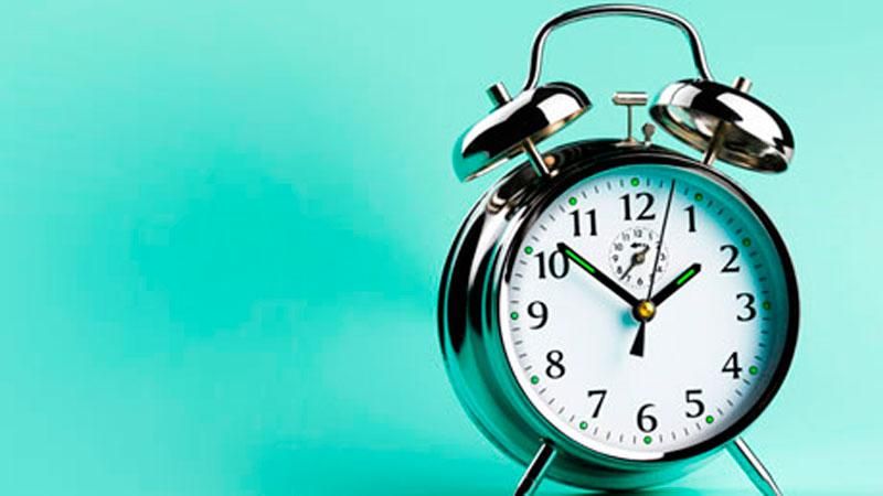 Україна переходить на зимовий час Україна переходить на зимовий час