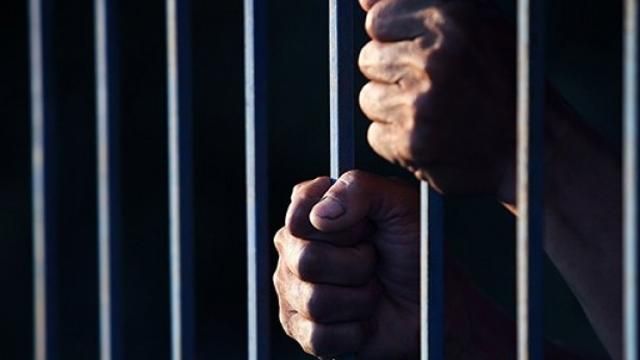 В Хмельницкой области узник умер после драки с конвоирами В Хмельницкой области узник умер после драки с конвоирами