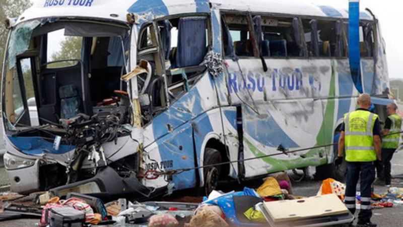 В ужасной аварии во Франции украинцы не пострадали В ужасной аварии во Франции украинцы не пострадали