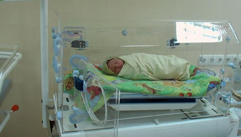 У Слов'янську зі смітника врятували немовля У Слов'янську зі смітника врятували немовля