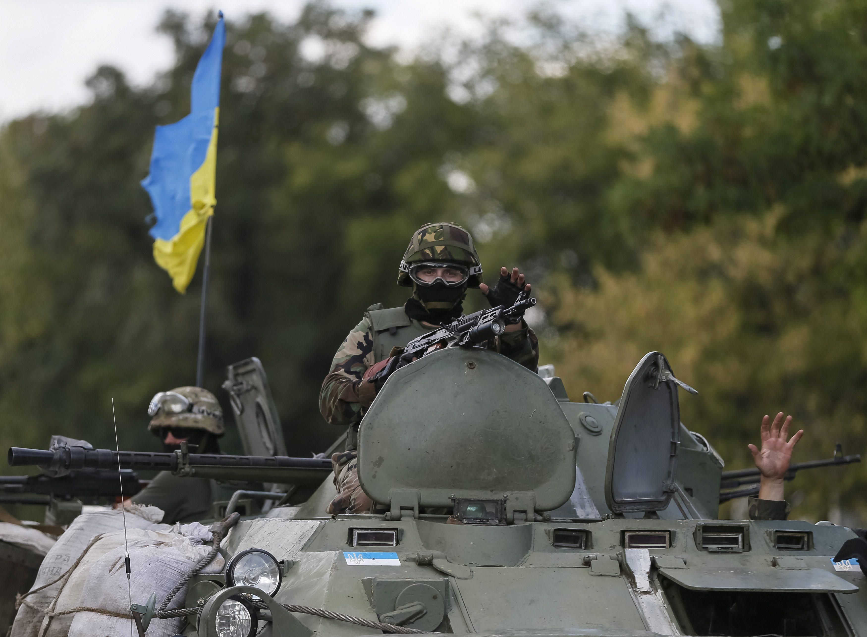 Не всі українські військові зможуть проголосувати на місцевих виборах 2015