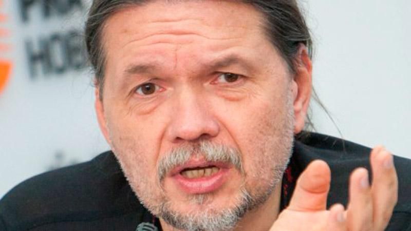 Порошенкові пропонують ввести надзвичайний стан у Маріуполі Порошенкові пропонують ввести надзвичайний стан у Маріуполі