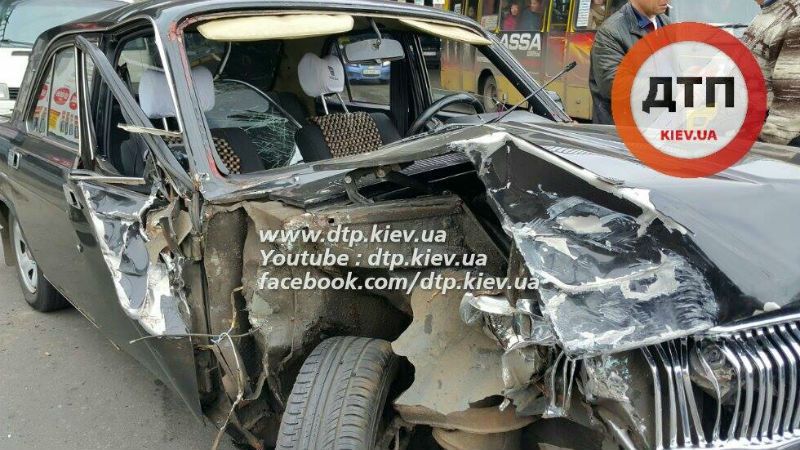 П’яний як чіп водій протаранив три авто П’яний як чіп водій протаранив три авто