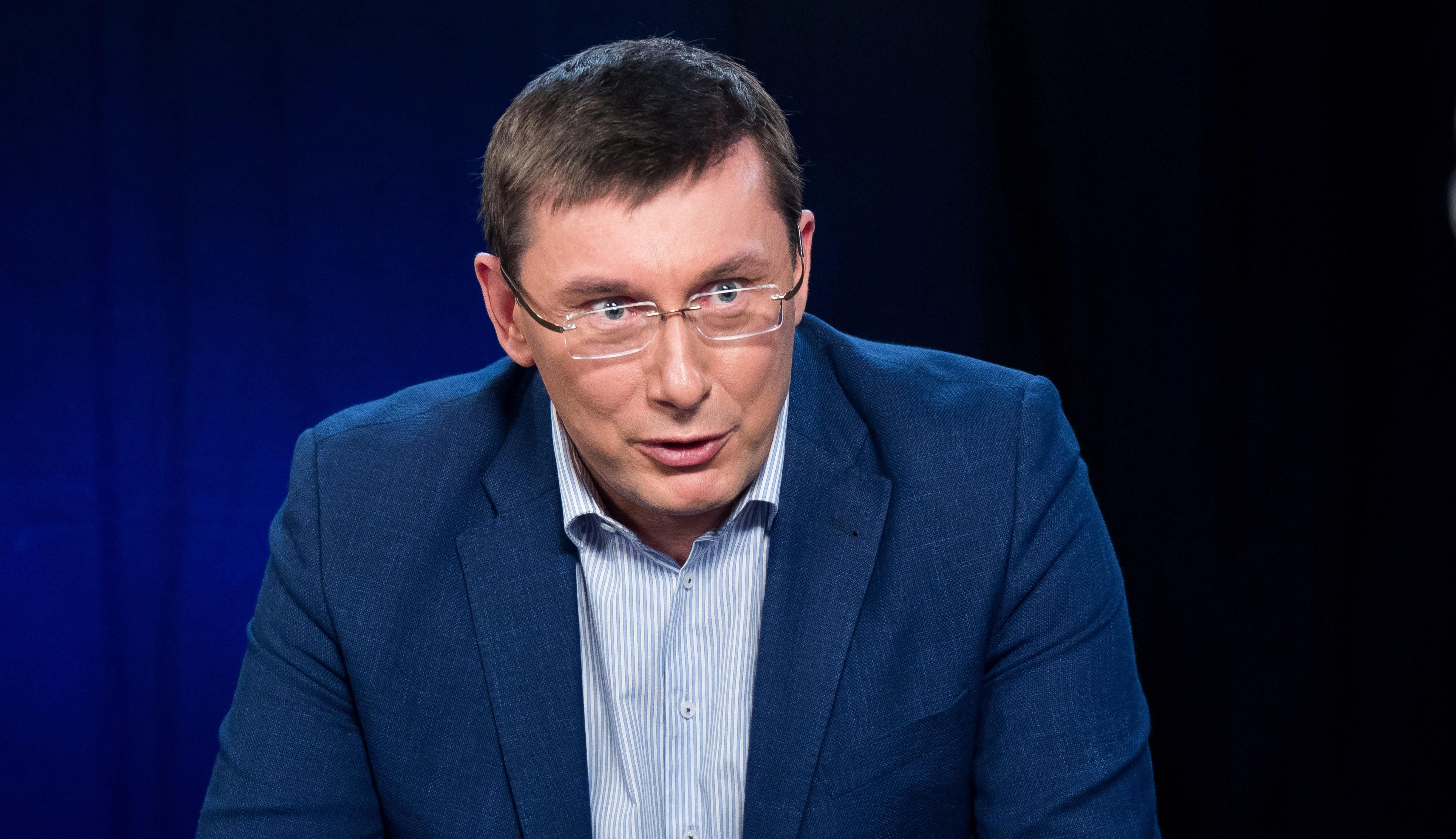 Луценко созывает совет коалиции из-за ситуации в Мариуполе Луценко созывает совет коалиции из-за ситуации в Мариуполе