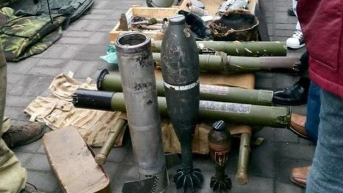 "Правий сектор" привіз на Майдан зброю
