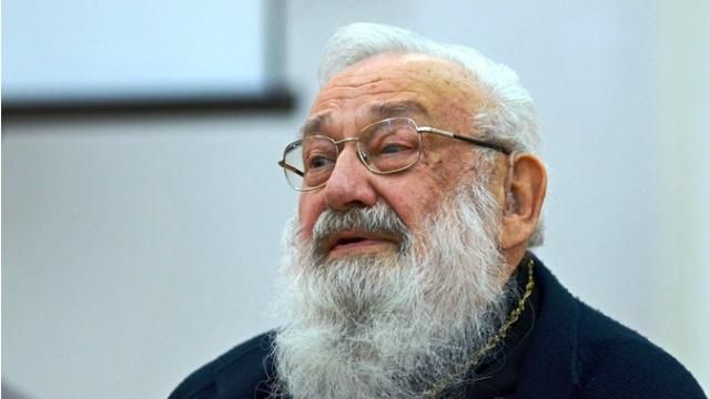 Любомир Гузар не проголосував, бо зареєстрований в США Любомир Гузар не проголосував, бо зареєстрований в США