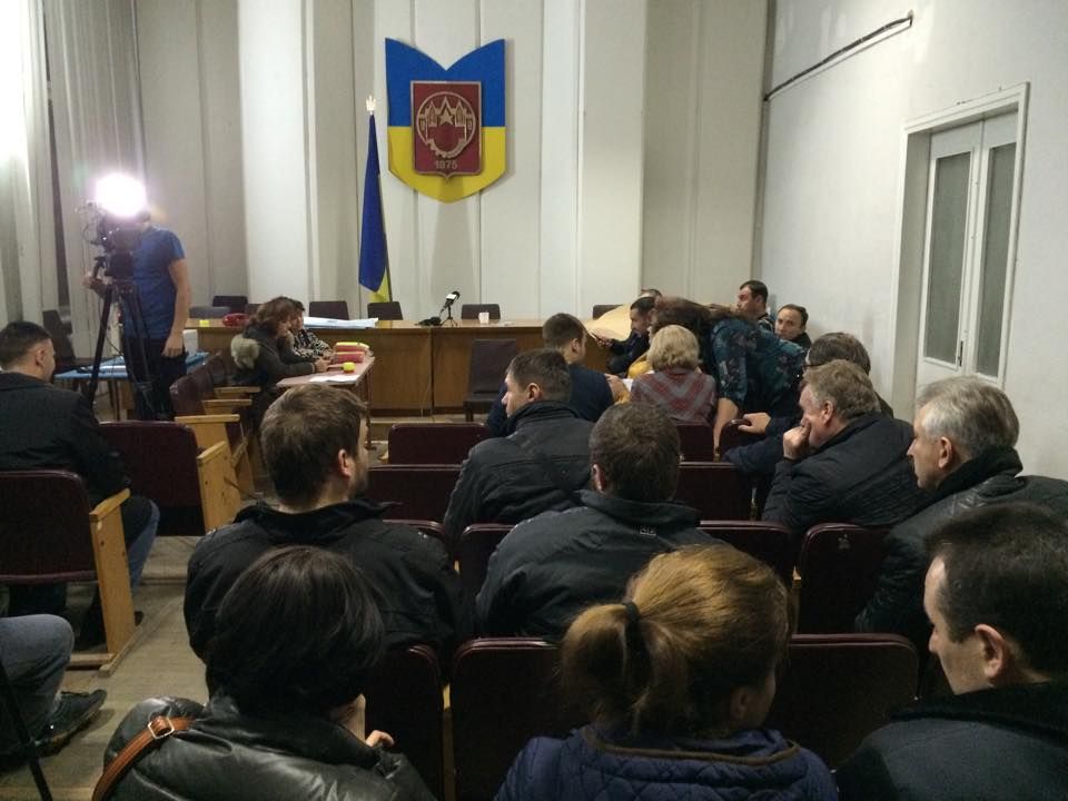 В скандальном Красноармейске готовятся к заседанию ТИК В скандальном Красноармейске готовятся к заседанию ТИК