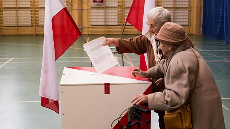 Як минули вибори у Польщі: фоторепортаж