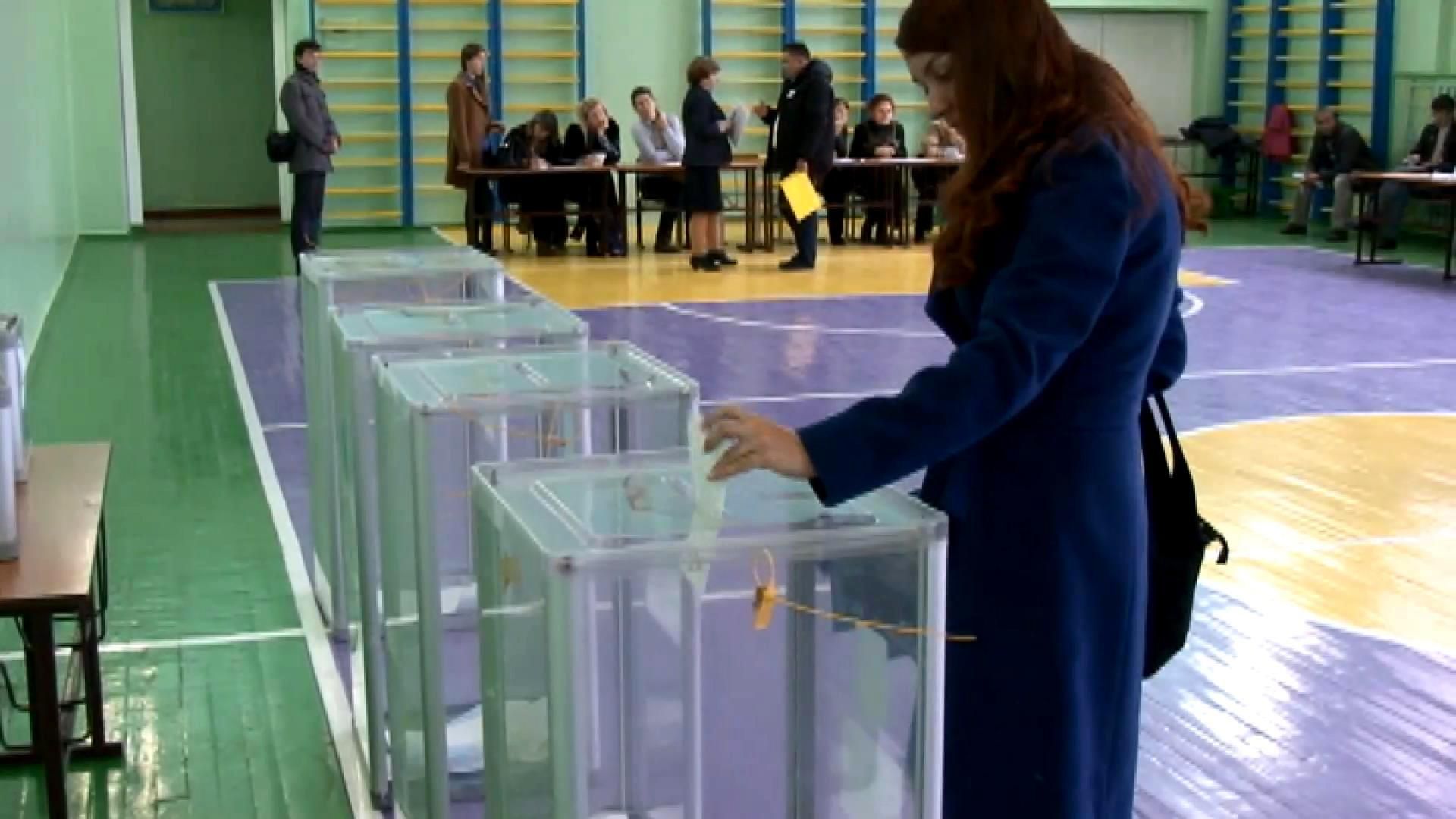 "Десанты" депутатов съехались в проблемную Умань "Десанты" депутатов съехались в проблемную Умань