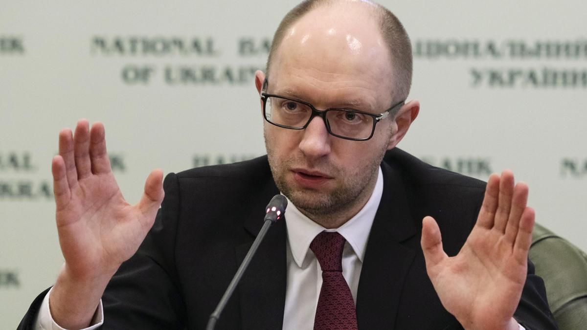 Яценюк переконує, що олігархи не мають жодного впливу на Кабмін Яценюк переконує, що олігархи не мають жодного впливу на Кабмін