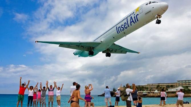 Топ-10 самых странных и опасных аэропортов мира Топ-10 самых странных и опасных аэропортов мира