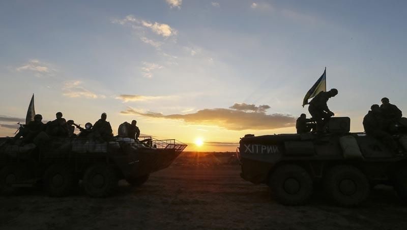 Терористи відкрили вогонь по українських військових Терористи відкрили вогонь по українських військових