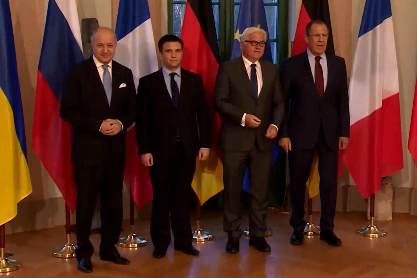 У Мінську представили концепцію виборів на Донбасі У Мінську представили концепцію виборів на Донбасі