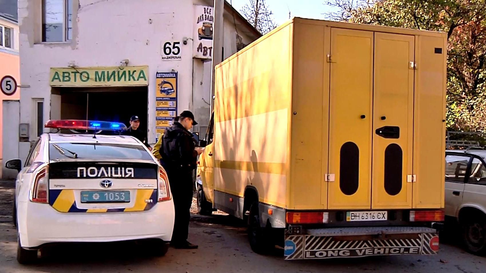 Поліція озброїлась "всевидячим оком" для пошуку крадених машин Поліція озброїлась "всевидячим оком" для пошуку крадених машин