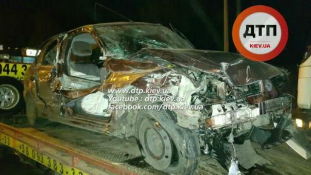 Авто "Правого сектора" попало в массовую аварию в Киеве
