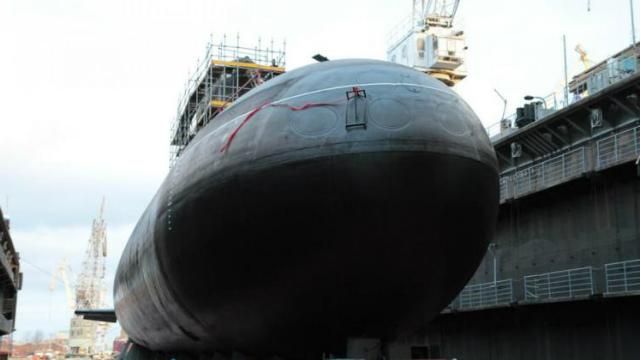 Російська субмарина зламалась дорогою до Чорного моря