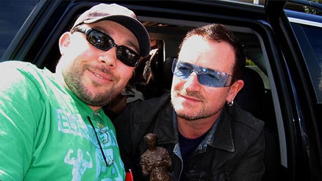 3 тисячі селфі з зірками: хлопець 25 років "полює" на знаменитостей 3 тисячі селфі з зірками: хлопець 25 років "полює" на знаменитостей