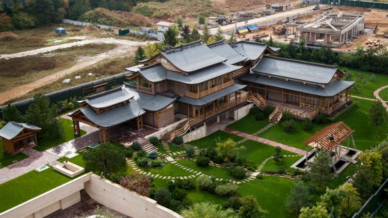 Шикарный дворец российского министра: появились фото и видео недешевых особняков Шикарный дворец российского министра: появились фото и видео недешевых особняков