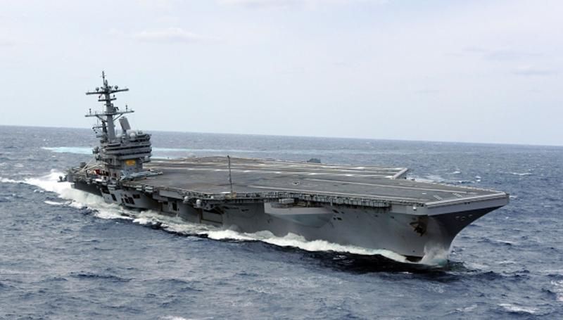 Американські винищувачі влаштували погоню за російськими літаками Американські винищувачі влаштували погоню за російськими літаками