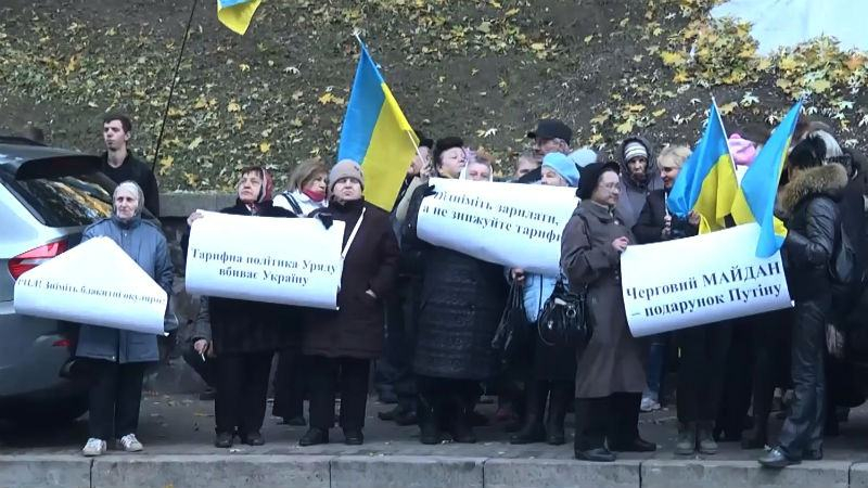 Сколько зарабатывают активисты на "тарифном майдане" и их оппоненты