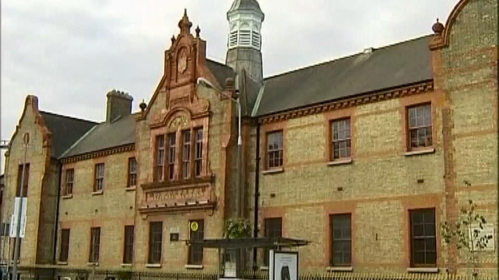 Католицька Ірландія дозволила офіційно одружуватись одностатевим парам Католицька Ірландія дозволила офіційно одружуватись одностатевим парам