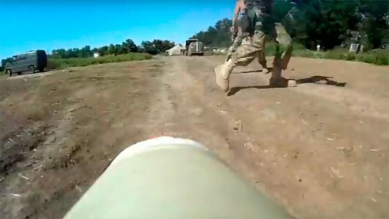 Курйоз у зоні АТО: "круте" приземлення безпілотника Курйоз у зоні АТО: "круте" приземлення безпілотника