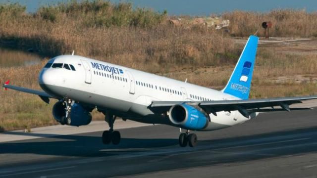 На месте крушения самолета в Египте уже нашли более 100 тел На месте крушения самолета в Египте уже нашли более 100 тел