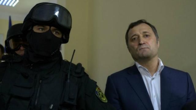 Арестованный премьер Молдовы стал фигурантом секс-скандала