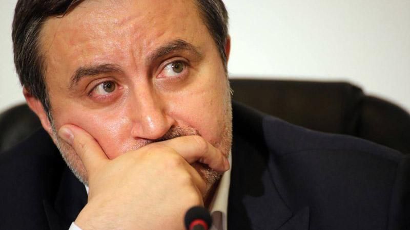 Росія почала "тероризувати" організатора блокади Криму Росія почала "тероризувати" організатора блокади Криму