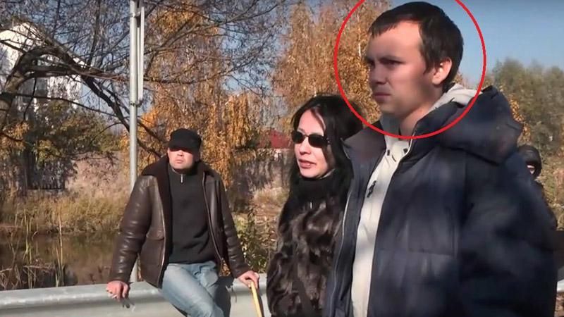 Активісти вичислили "тітушку", який обороняв маєток Порошенка Активісти вичислили "тітушку", який обороняв маєток Порошенка