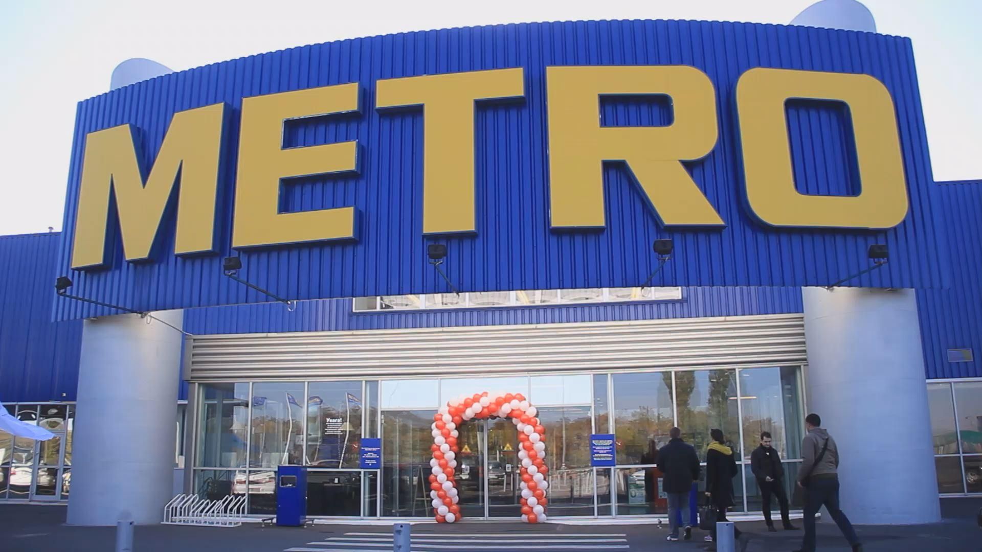 В семи торговых центрах Украины открылись концептуальные магазины одежды "METRO шкаф" В семи торговых центрах Украины открылись концептуальные магазины одежды "METRO шкаф"