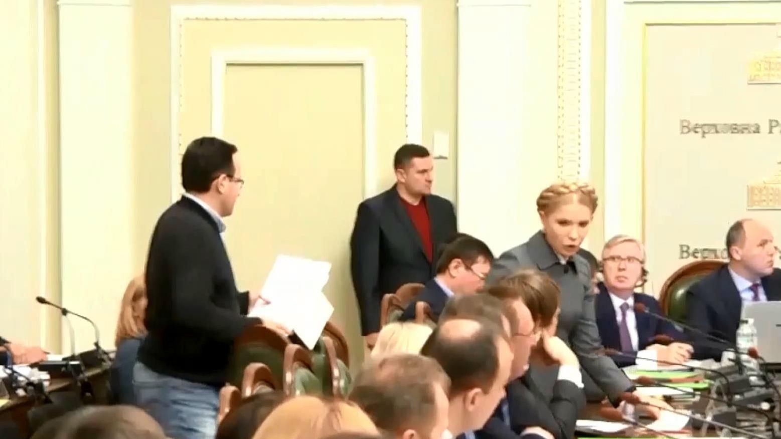 Депутаты возмущены приходом следователей на согласительный совет Депутаты возмущены приходом следователей на согласительный совет