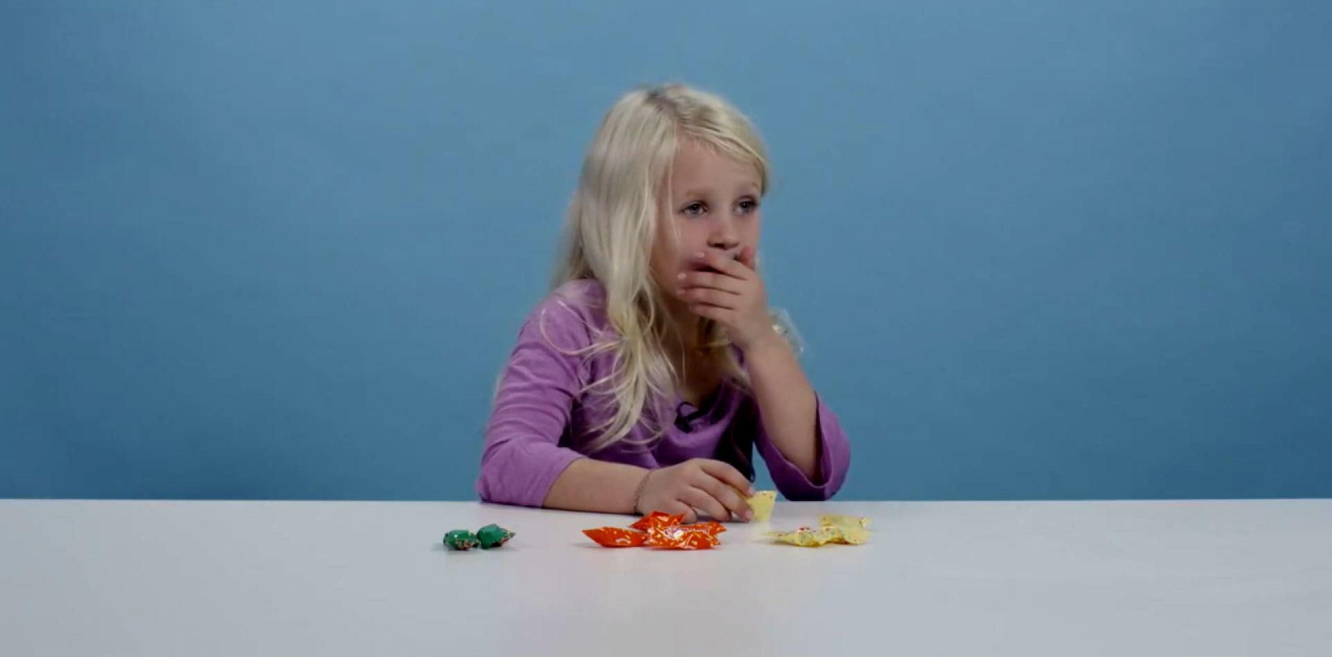 Как американские дети реагируют на украинские конфеты