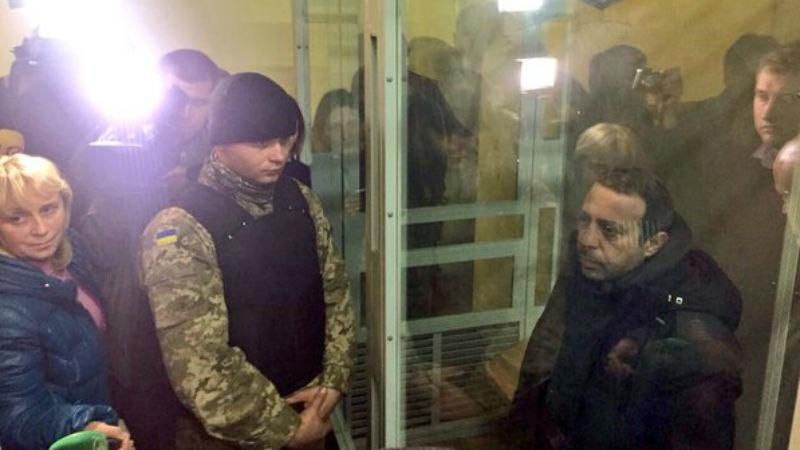 Топ-9 фото Корбана в суде Топ-9 фото Корбана в суде