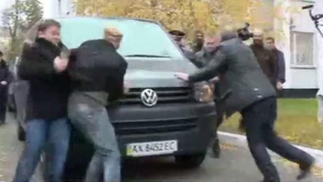 Корбана вивезли в невідомому напрямку: з'явилось відео